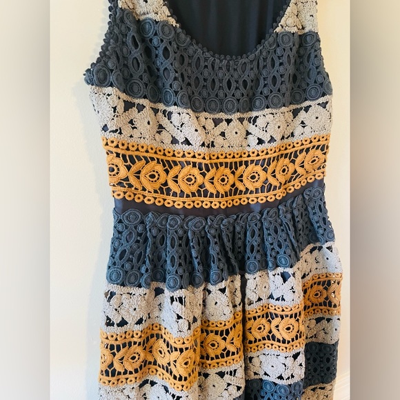 Anthropology|Maeve - Picture 6 of 7